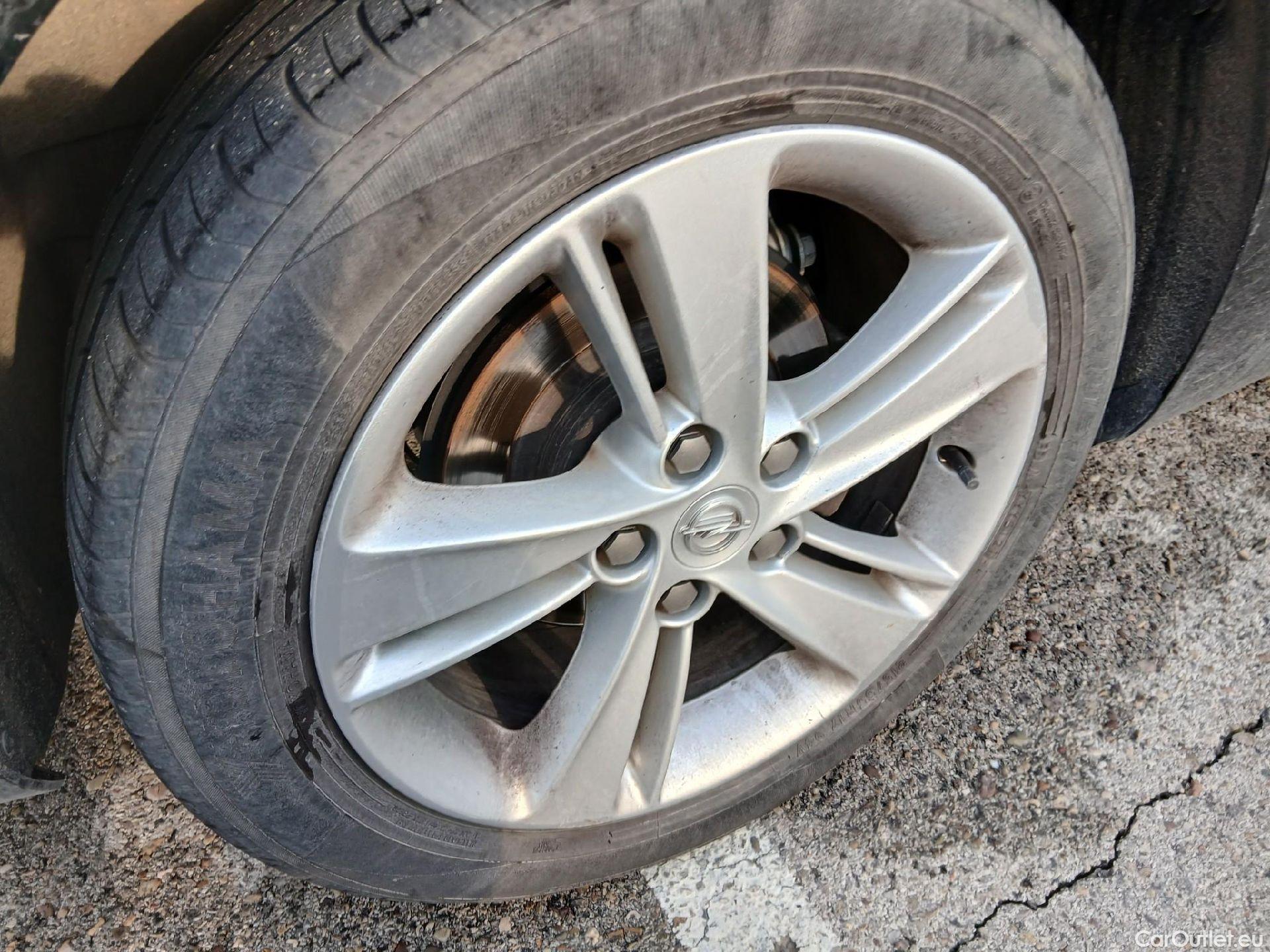  Opel  Insignia OPEL  / 2020 / 5P / familiar ST Business Edition 1.5D DVH 90kW AT8 #26