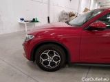  Alfa Romeo   STELVIO ALFA ROMEO / 2017 / 5P / SUV 2.2 TD 190 CV SUPER BUSINESS AT8 Q4 #35
