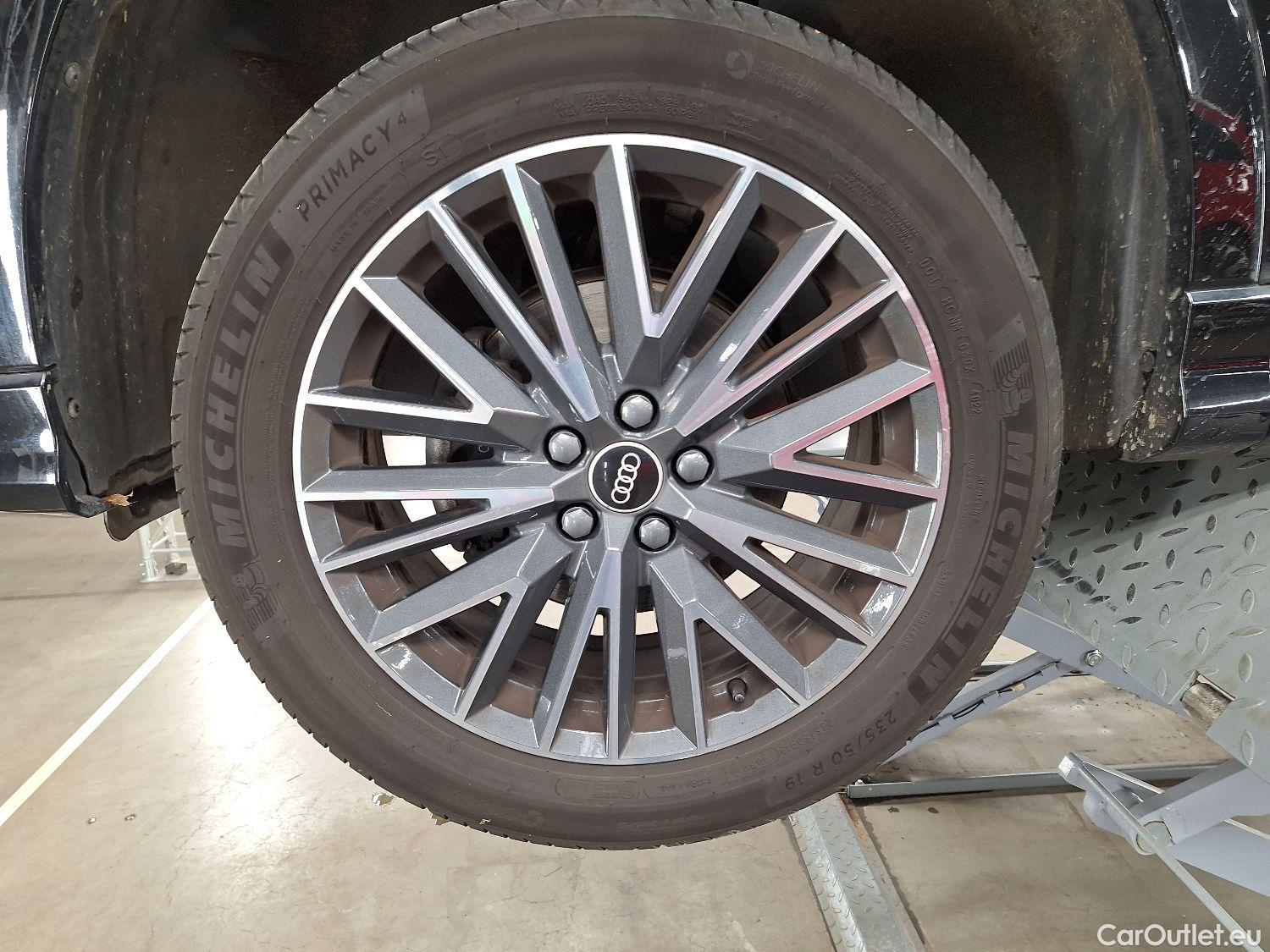  Audi  Q3 Audi,  SB '19, Audi  Sportback 35 TDI S tronic S Line Business  #9