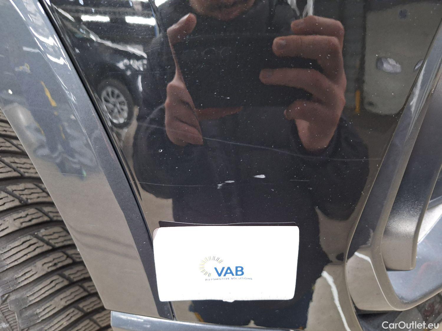  Audi  Q3 Audi,  SB '19, Audi  Sportback 35 TDI S tronic Quattro 5d #4