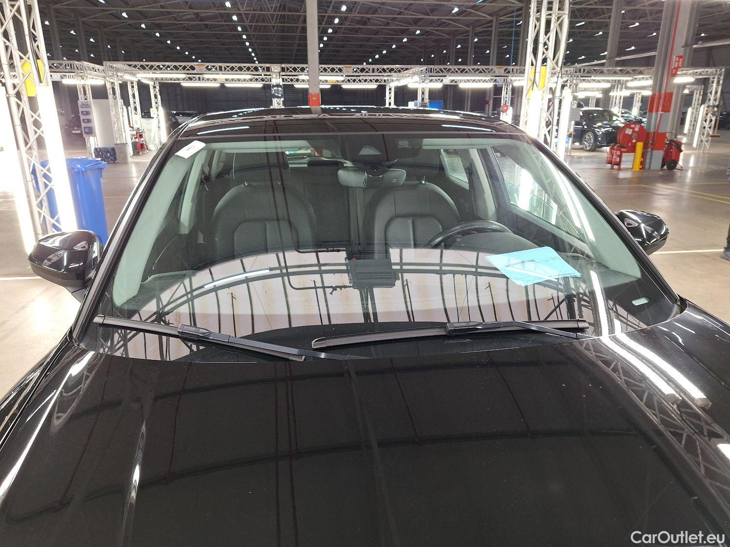  Audi  Q3 Audi,  SB '19, Audi  Sportback 35 TDI S tronic Quattro 5d #1