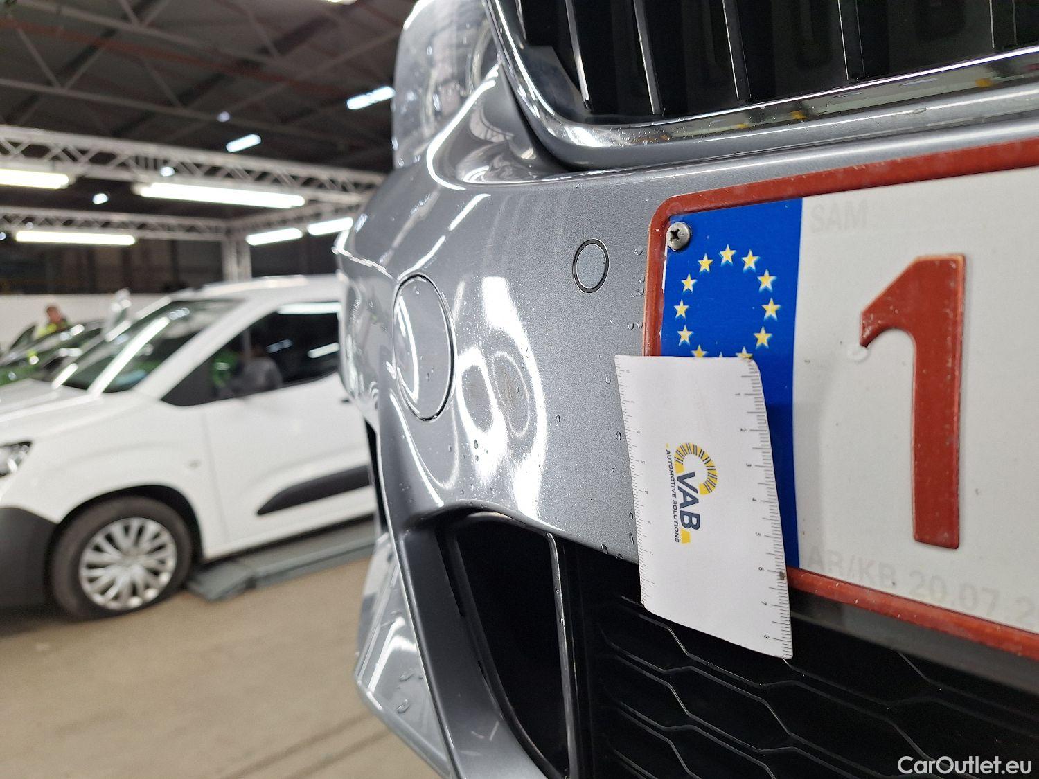  Bmw  Serie 6 BMW, 6-Gran Turismo '17, BMW 6 Reeks Gran Turismo 620d (120kW) 5d #18