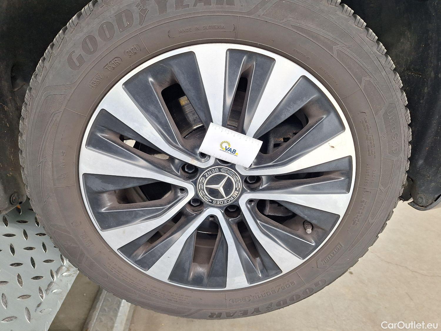  Mercedes  A-Klasse Mercedes, A-Class Berline '18, Mercedes-Benz  Limousine A 180d Business S #1