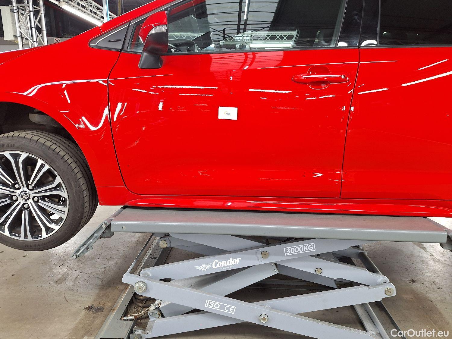  Toyota  Corolla Toyota,  TS '19, Toyota  Touring Sports 1.8 Hybrid Premium e #15