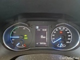  Toyota  Yaris TOYOTA  / 2017 / 5P / BERLINA 1.5 HYBRID BUSINESS #4
