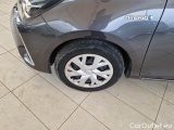  Toyota  Yaris TOYOTA  / 2017 / 5P / BERLINA 1.5 HYBRID BUSINESS #58