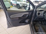 Toyota  Yaris TOYOTA  / 2017 / 5P / BERLINA 1.5 HYBRID BUSINESS #75