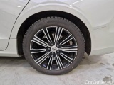  Volvo  V60 VOLVO  / 2019 / 5P / STATION WAGON T6 PLUG-IN AWD AUTOM.INSCR.EXPR. #102