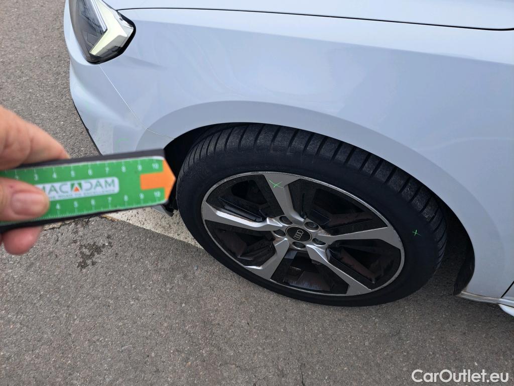  Audi  A1 Sportback AUDI A1 / 2018 / 5P / berlina con portón Sportback Adrenalin 25 TFSI 70kW (95CV)(SP)(SL) #8