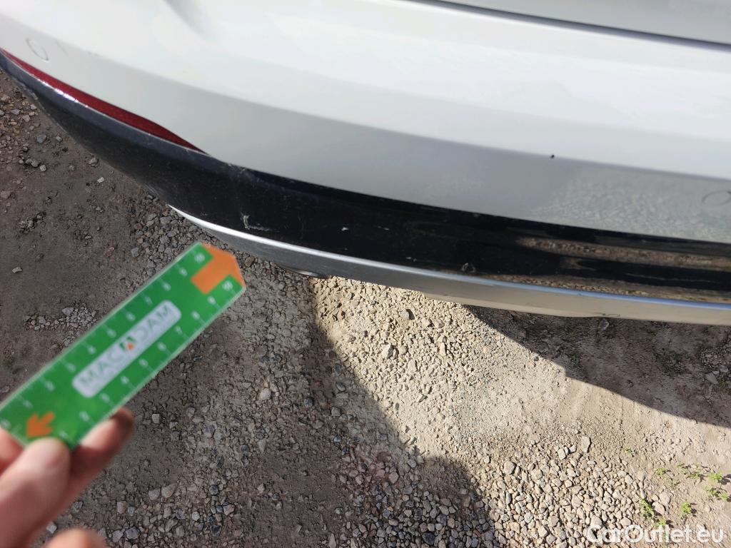  Audi  Q2 AUDI  / 2016 / 5P / todoterreno Design 30 TFSI 85kW (116CV) #33