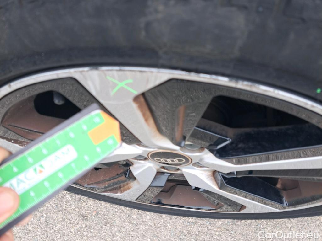  Audi  A1 Sportback AUDI A1 / 2018 / 5P / berlina con portón Sportback Adrenalin 25 TFSI 70kW (95CV)(SP)(SL) #11