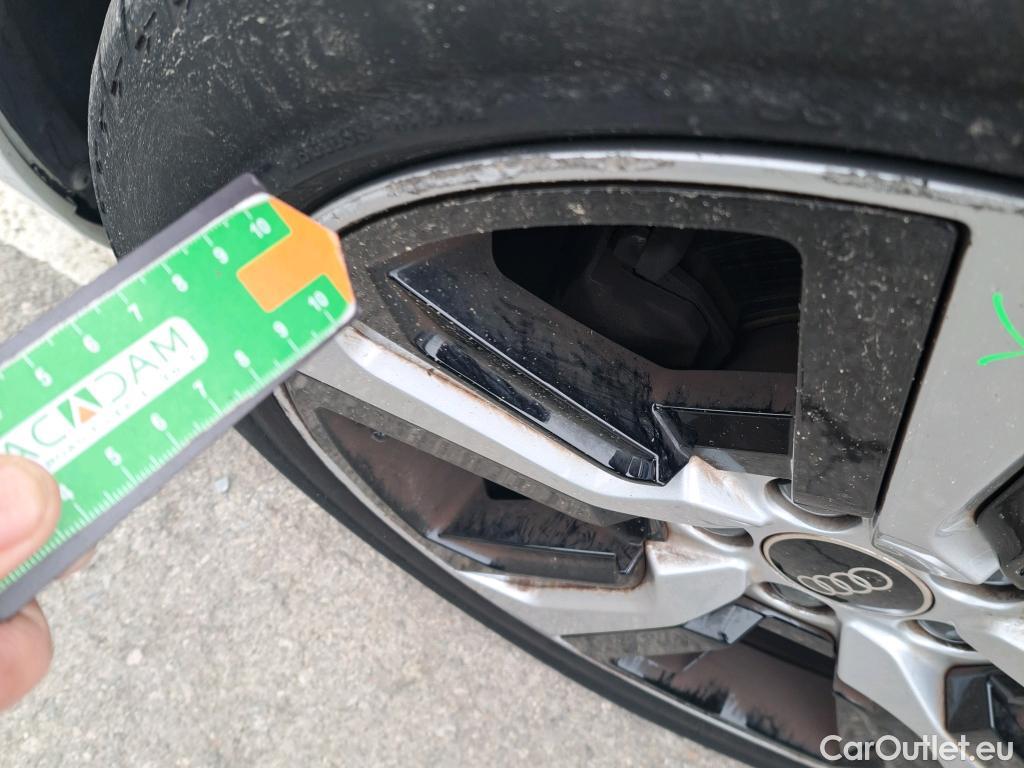  Audi  A1 Sportback AUDI A1 / 2018 / 5P / berlina con portón Sportback Adrenalin 25 TFSI 70kW (95CV)(SP)(SL) #9