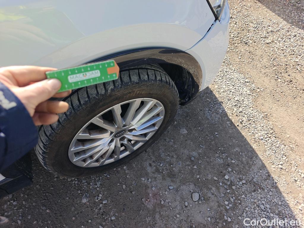  Audi  Q2 AUDI  / 2016 / 5P / todoterreno Design 30 TFSI 85kW (116CV) #37