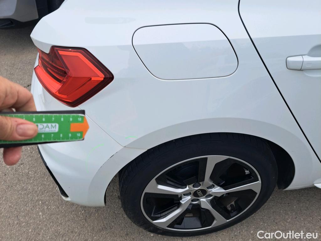  Audi  A1 Sportback AUDI A1 / 2018 / 5P / berlina con portón Sportback Adrenalin 25 TFSI 70kW (95CV)(SP)(SL) #35