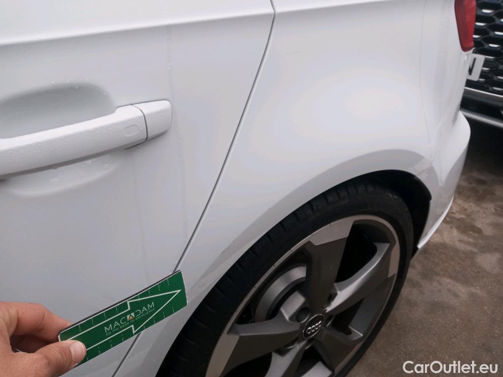  Audi  A3 AUDI  / 2016 / 5P / berlina con portón RS3 Sportback TFSI 294kW quattro S tron #17