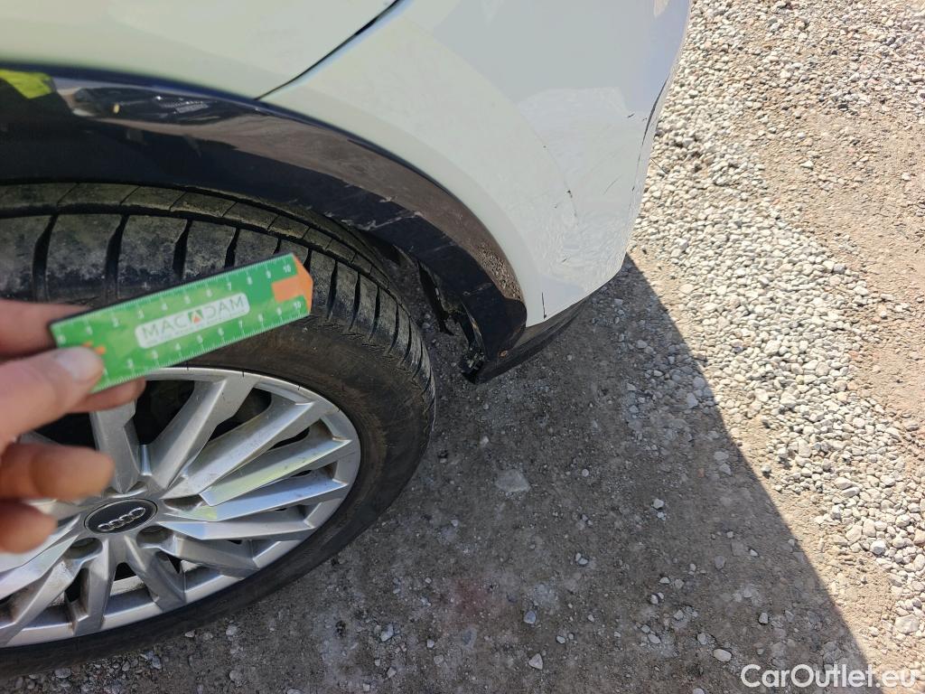  Audi  Q2 AUDI  / 2016 / 5P / todoterreno Design 30 TFSI 85kW (116CV) #39