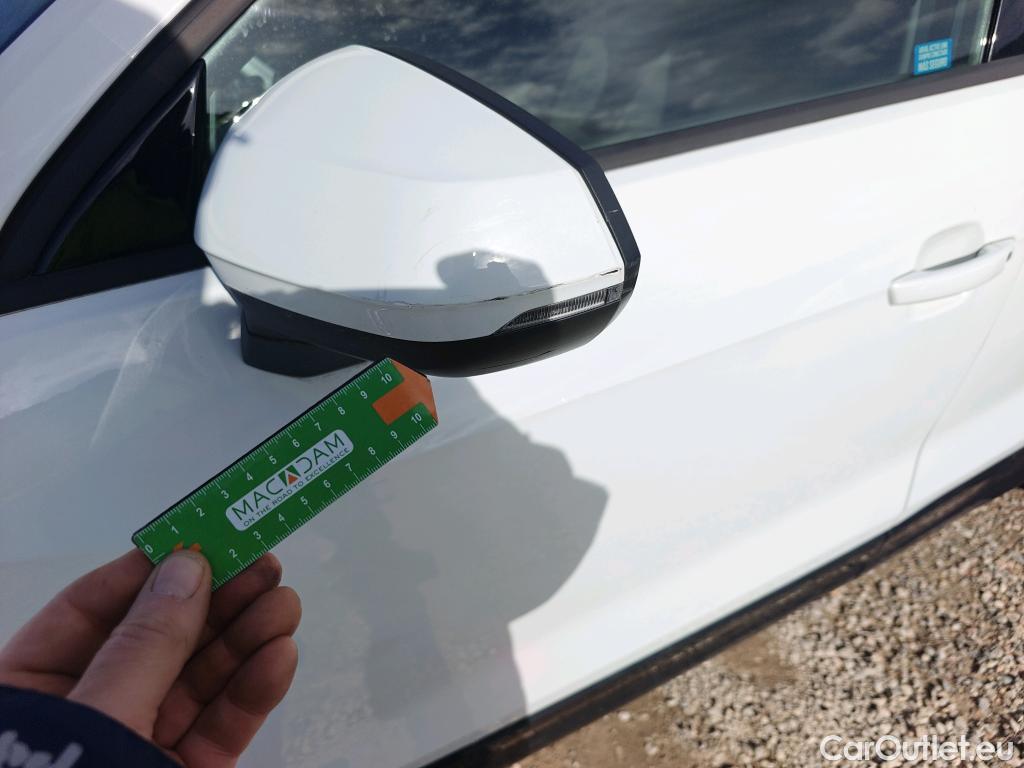  Audi  Q2 AUDI  / 2016 / 5P / todoterreno Design 30 TFSI 85kW (116CV) #41