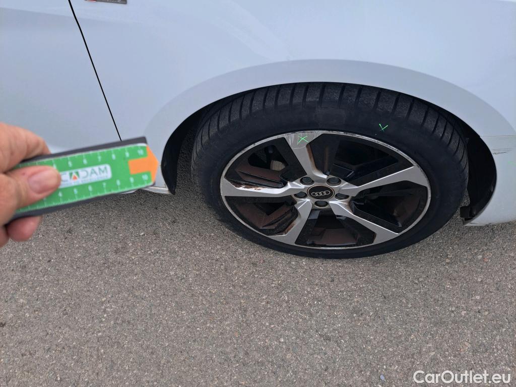  Audi  A1 Sportback AUDI A1 / 2018 / 5P / berlina con portón Sportback Adrenalin 25 TFSI 70kW (95CV)(SP)(SL) #3