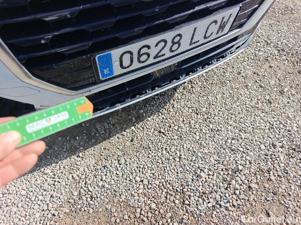  Audi  Q2 AUDI  / 2016 / 5P / todoterreno Design 30 TFSI 85kW (116CV) #45