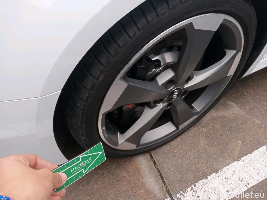  Audi  A3 AUDI  / 2016 / 5P / berlina con portón RS3 Sportback TFSI 294kW quattro S tron #2