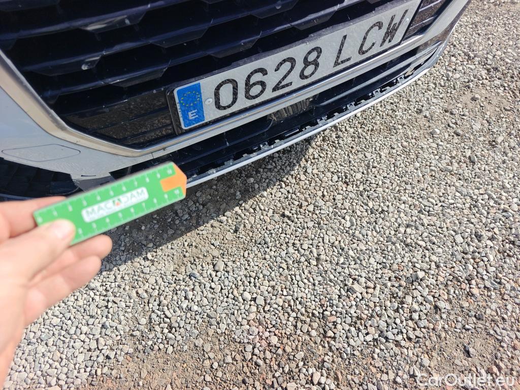  Audi  Q2 AUDI  / 2016 / 5P / todoterreno Design 30 TFSI 85kW (116CV) #44