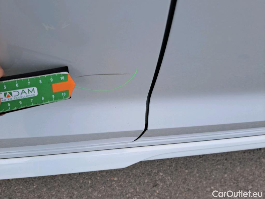  Audi  A1 Sportback AUDI A1 / 2018 / 5P / berlina con portón Sportback Adrenalin 25 TFSI 70kW (95CV)(SP)(SL) #27