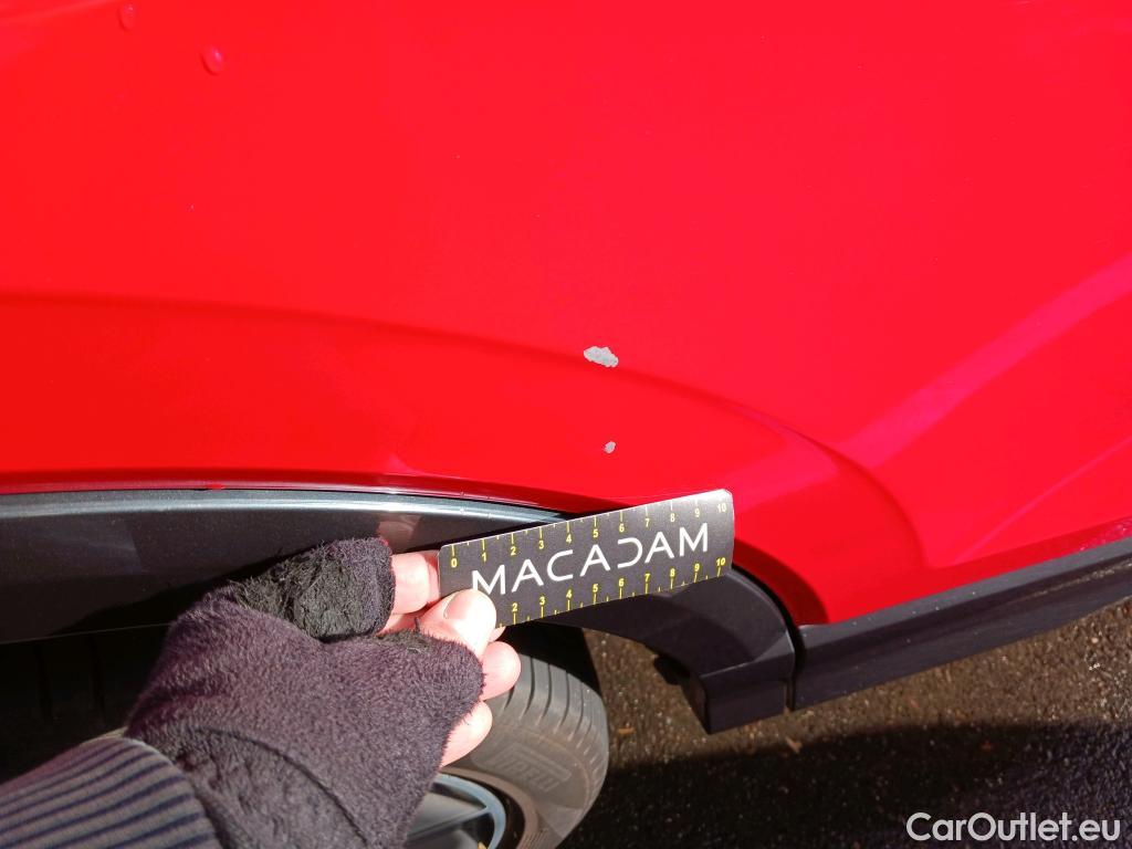  Audi  Q2 AUDI  / 2016 / 5P / todoterreno Design 30 TDI 85kW (116CV) #2