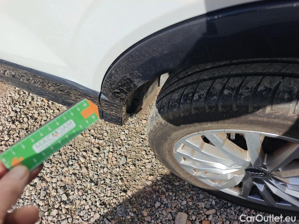  Audi  Q2 AUDI  / 2016 / 5P / todoterreno Design 30 TFSI 85kW (116CV) #52