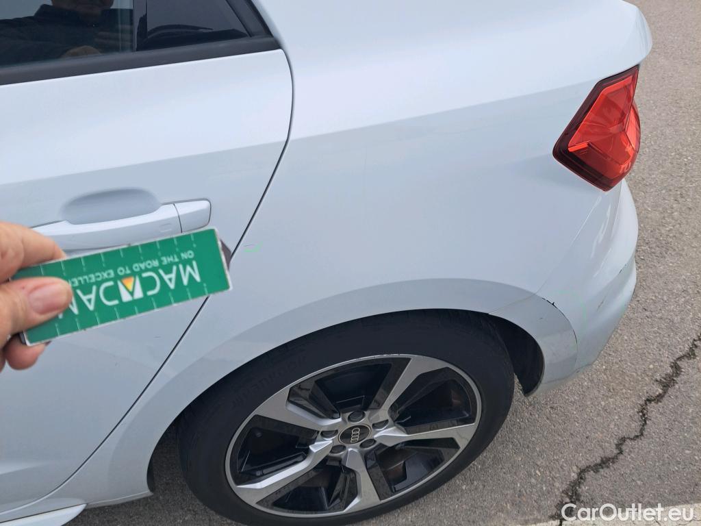  Audi  A1 Sportback AUDI A1 / 2018 / 5P / berlina con portón Sportback Adrenalin 25 TFSI 70kW (95CV)(SP)(SL) #31