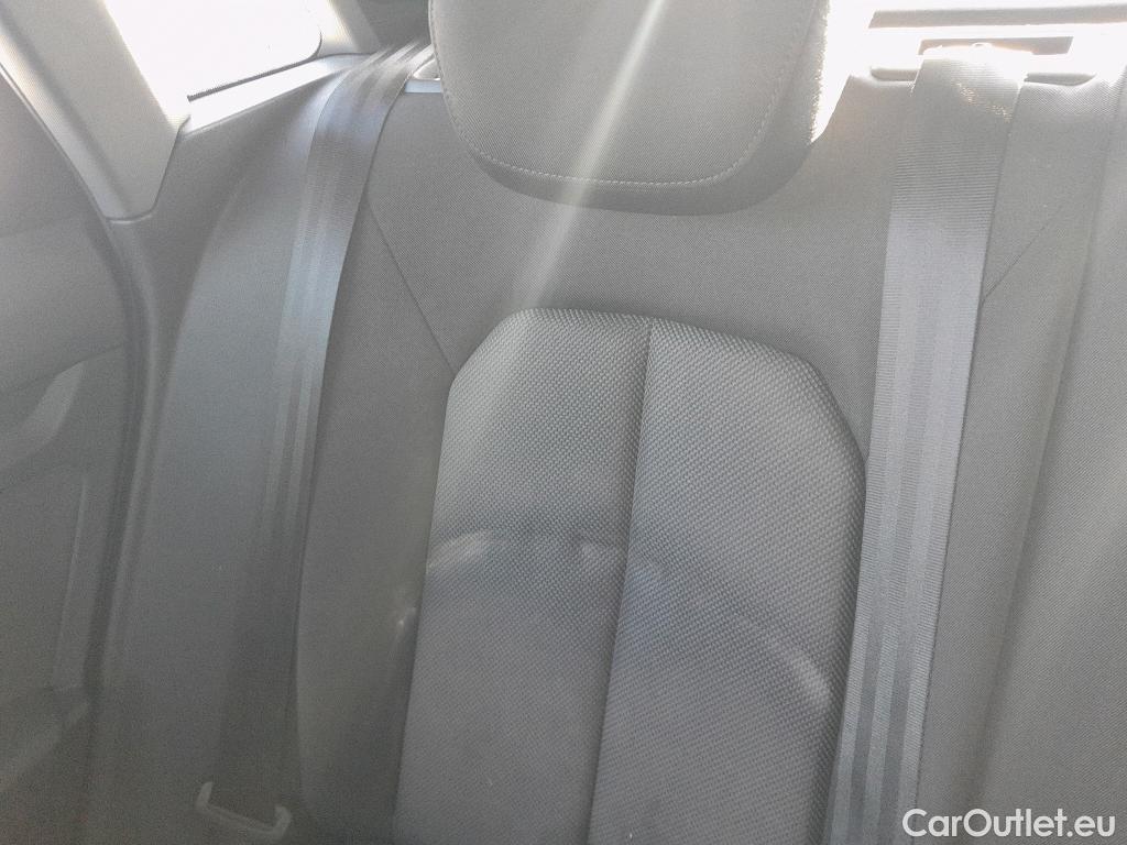  Audi  A3 AUDI  / 2020 / 5P / berlina con portón Sportback 30 TFSI 81kW (110CV) S tronic #5