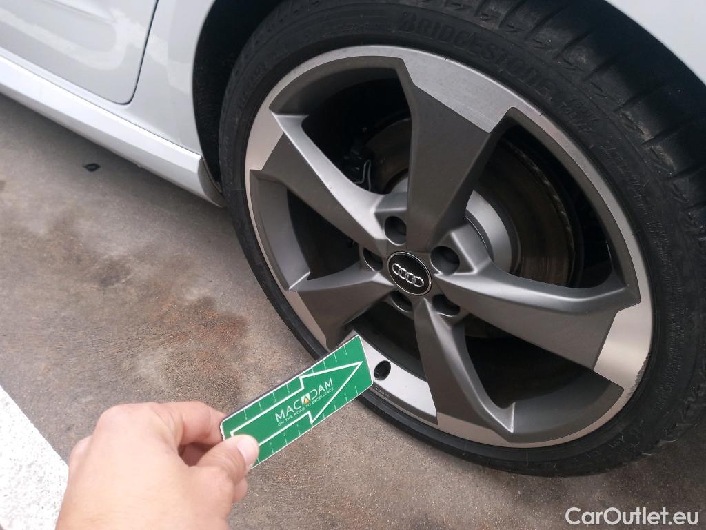  Audi  A3 AUDI  / 2016 / 5P / berlina con portón RS3 Sportback TFSI 294kW quattro S tron #4