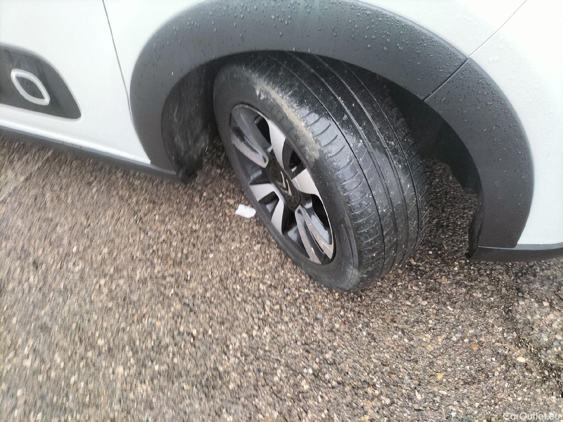  Citroen  C3 CITROEN  / 2016 / 5P / berlina con portón PureTech 60KW (82CV) FEEL (CX) #40