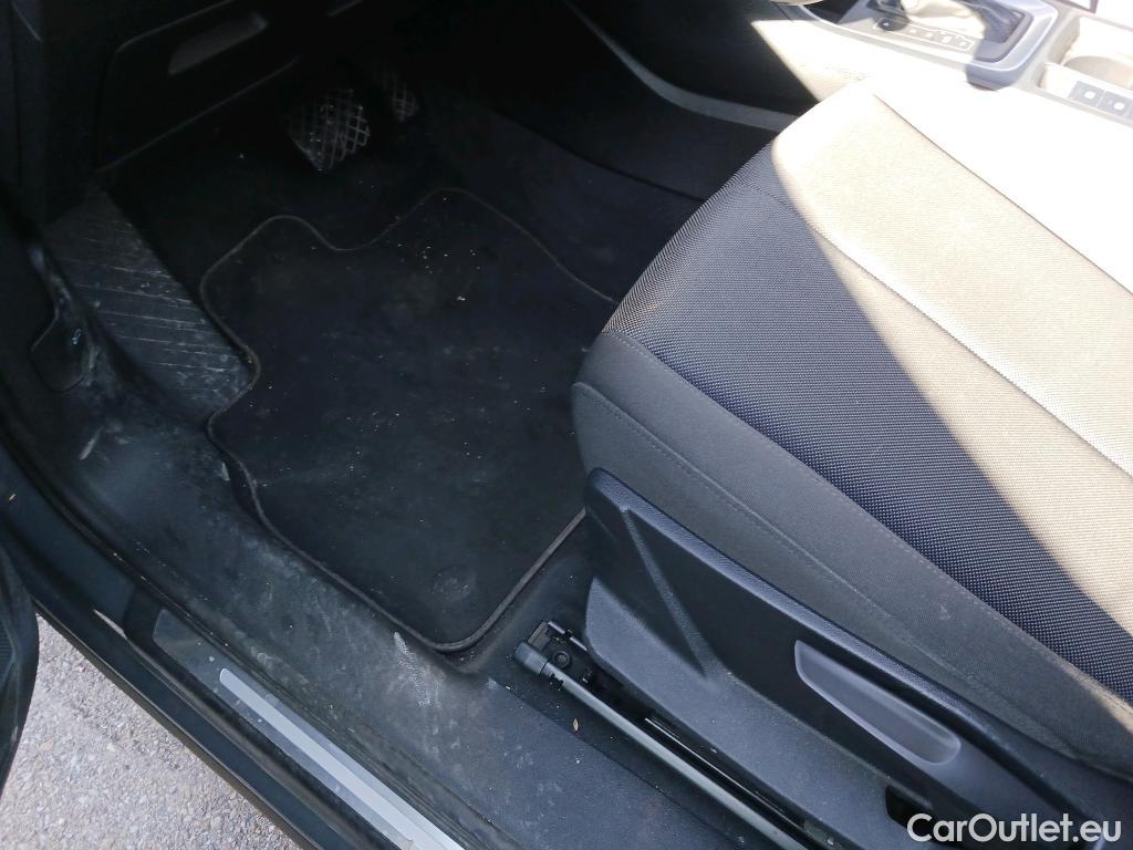  Audi  Q3 AUDI  / 2018 / 5P / todoterreno Advanced 35 TDI quattro 110kW (150CV) #8