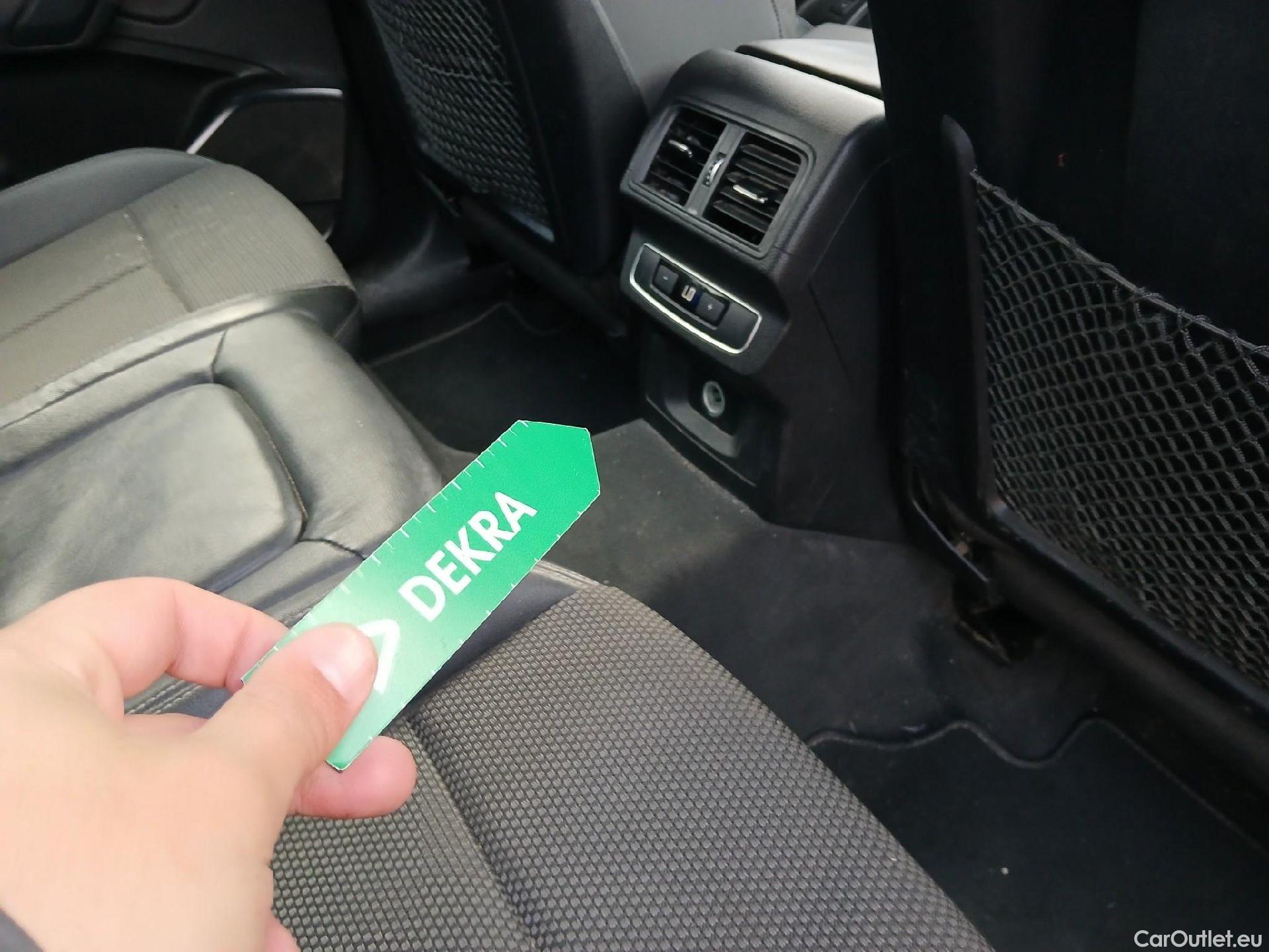  Land Rover  Discovery AUDI Q5 / 2020 / 5P / todoterreno Genuine 40 TDI 150kW quattro-ultra #4