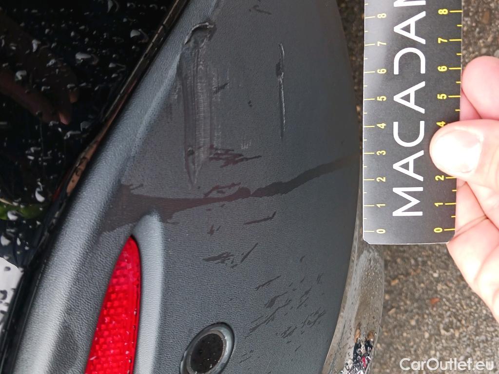  Mercedes  GLA MERCEDES-BENZ  / 2020 / 5P / todoterreno  200 D #31