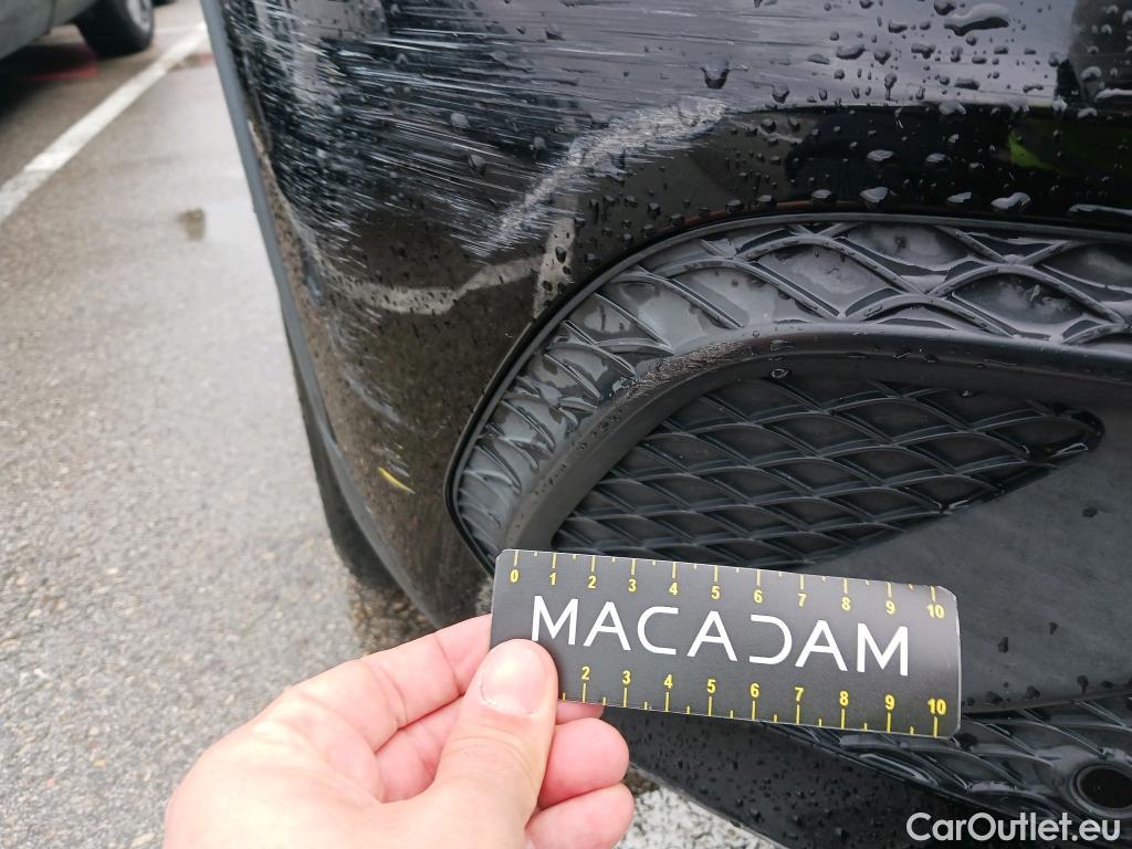  Mercedes  GLA MERCEDES-BENZ  / 2020 / 5P / todoterreno  200 D #29