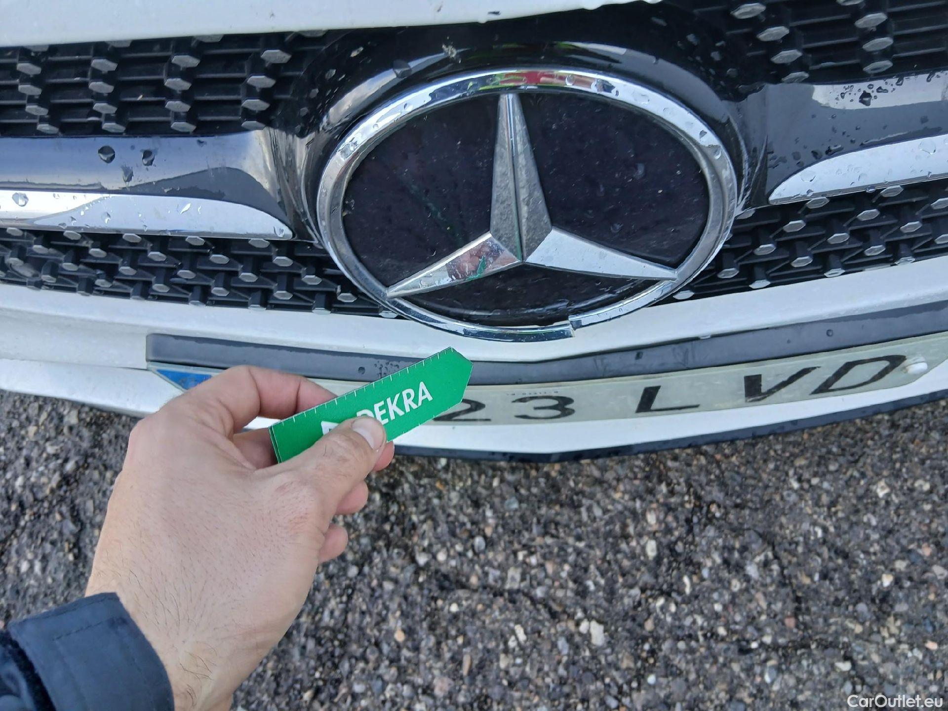  Mercedes  A-Klasse MERCEDES-BENZ Clase A / 2018 / 5P / berlina con portón A 250 e #8