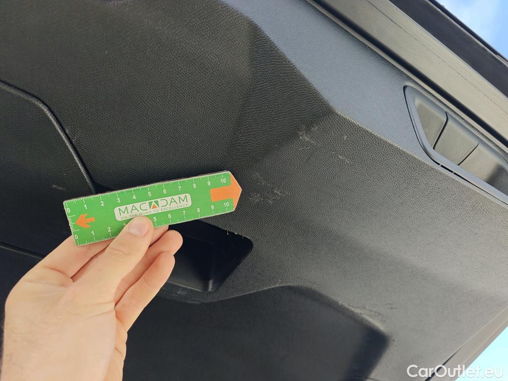  Peugeot  3008 PEUGEOT  / 2020 / 5P / todoterreno 1.5 BlueHDi 96kW (130CV) S&S Allure EAT8 #25