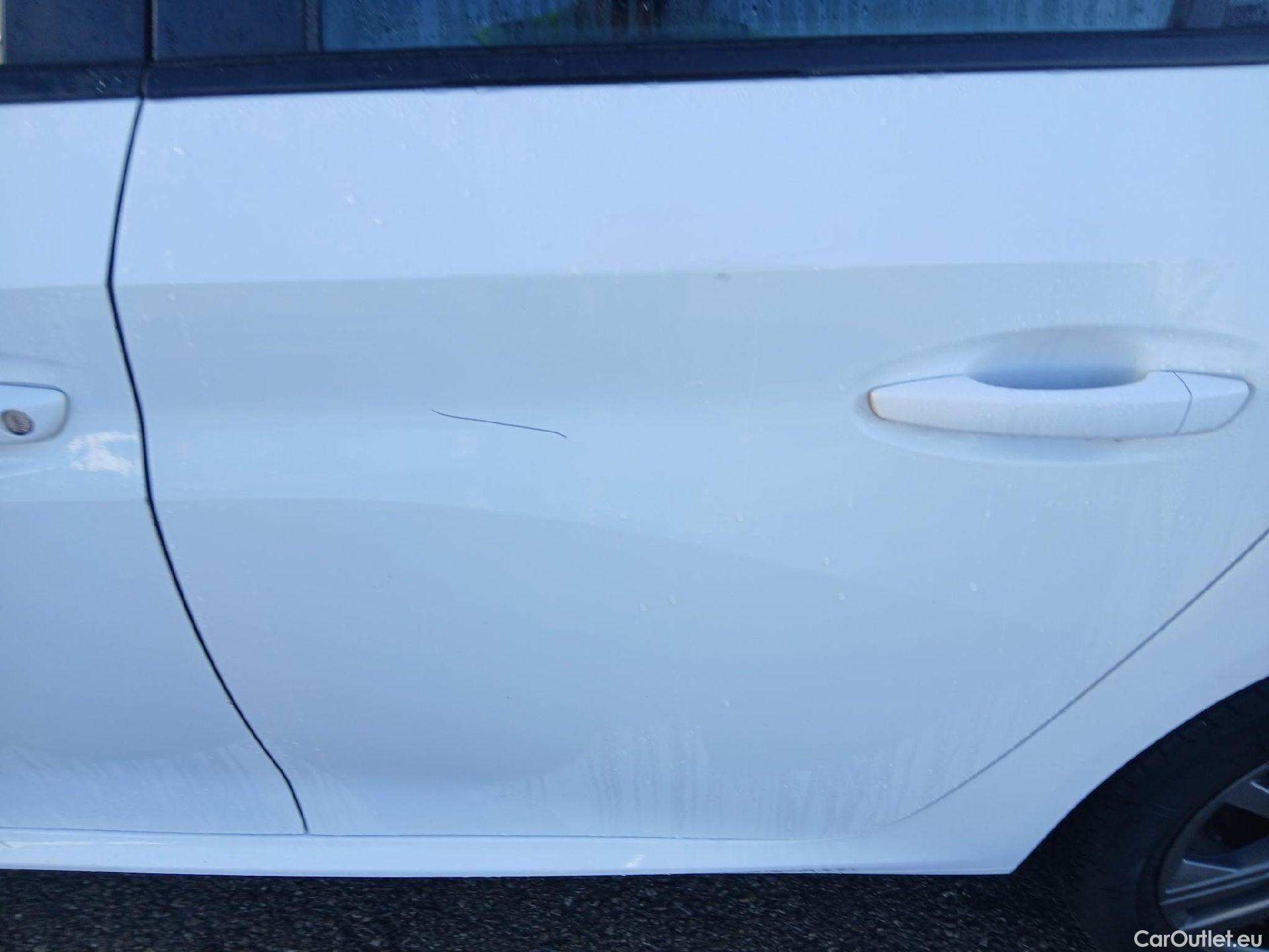  Peugeot  208 PEUGEOT  / 2019 / 5P / berlina con portón BlueHDi 73kW (100CV) Active Pack (AC) #11