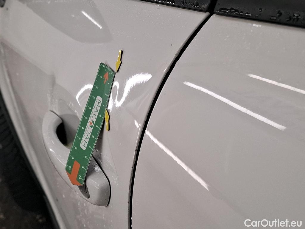  Citroen  C3  Feel 1.2 PureTech 80CV BVM5 E6 #3