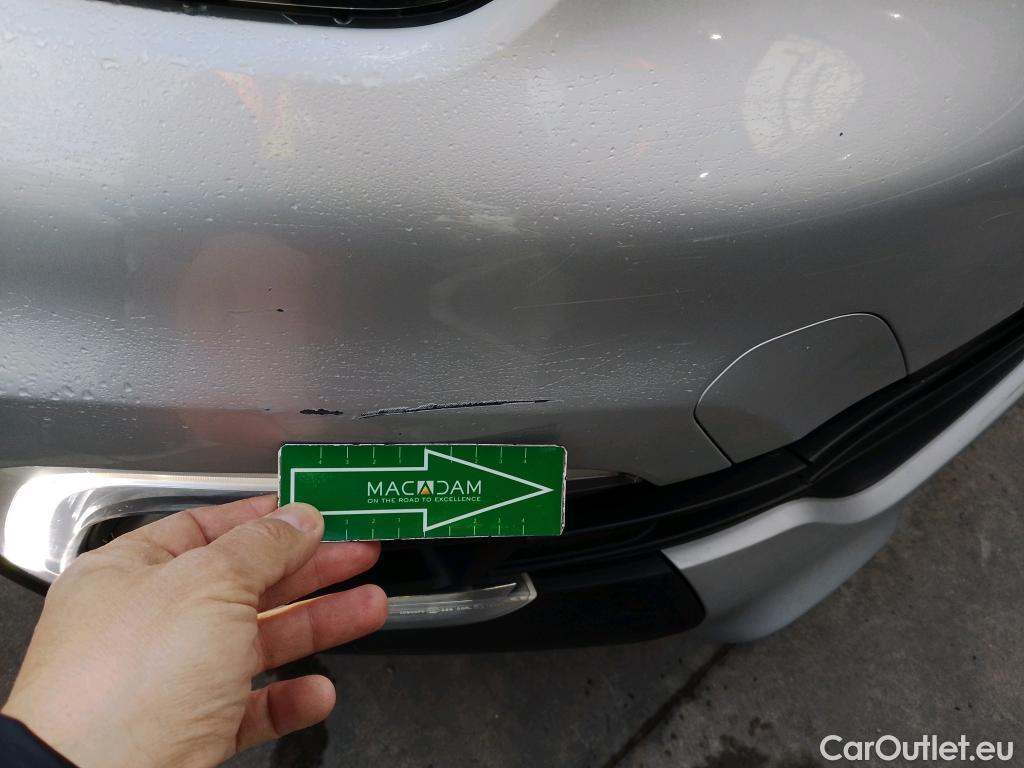  Renault  Captur RENAULT  / 2017 / 5P / crossover Zen dCi 66kW (90CV) #8