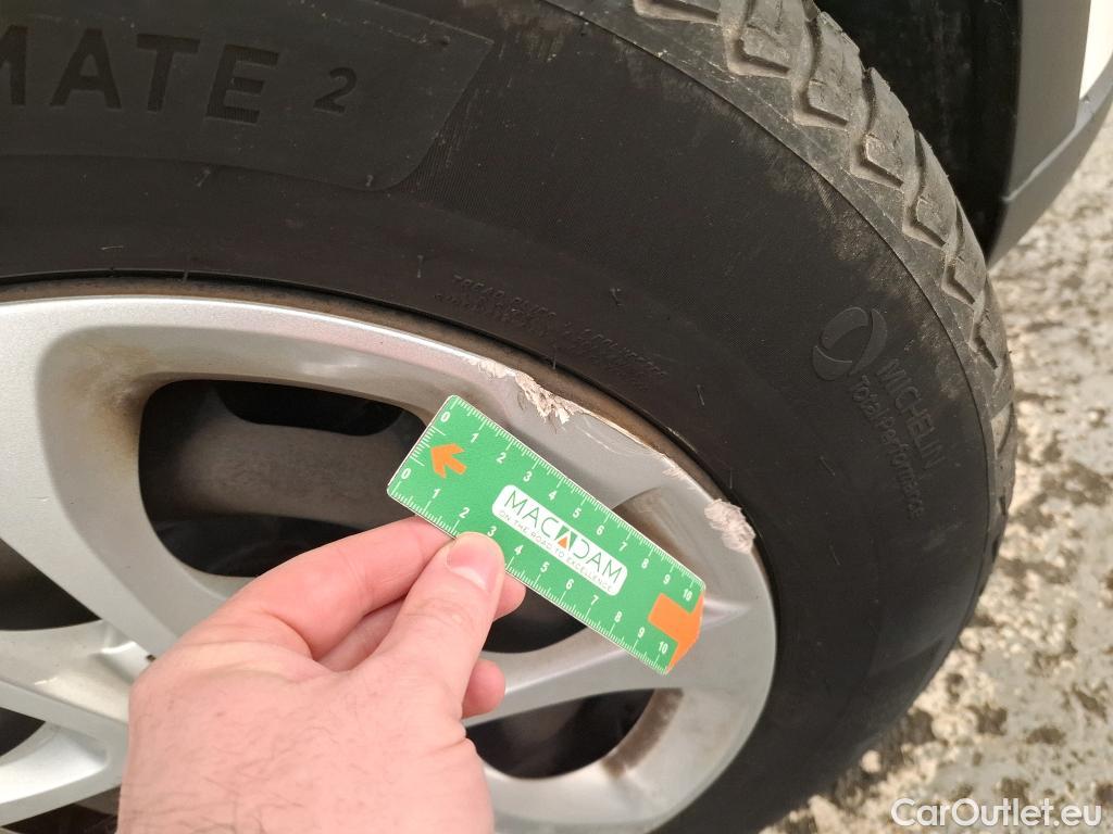  Citroen  C3  Feel 1.2 PureTech 80CV BVM5 E6 #6