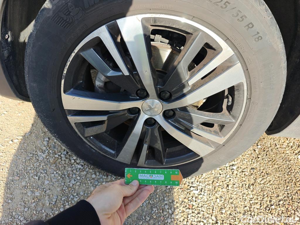  Peugeot  3008 PEUGEOT  / 2020 / 5P / todoterreno 1.5 BlueHDi 96kW (130CV) S&S Allure EAT8 #18