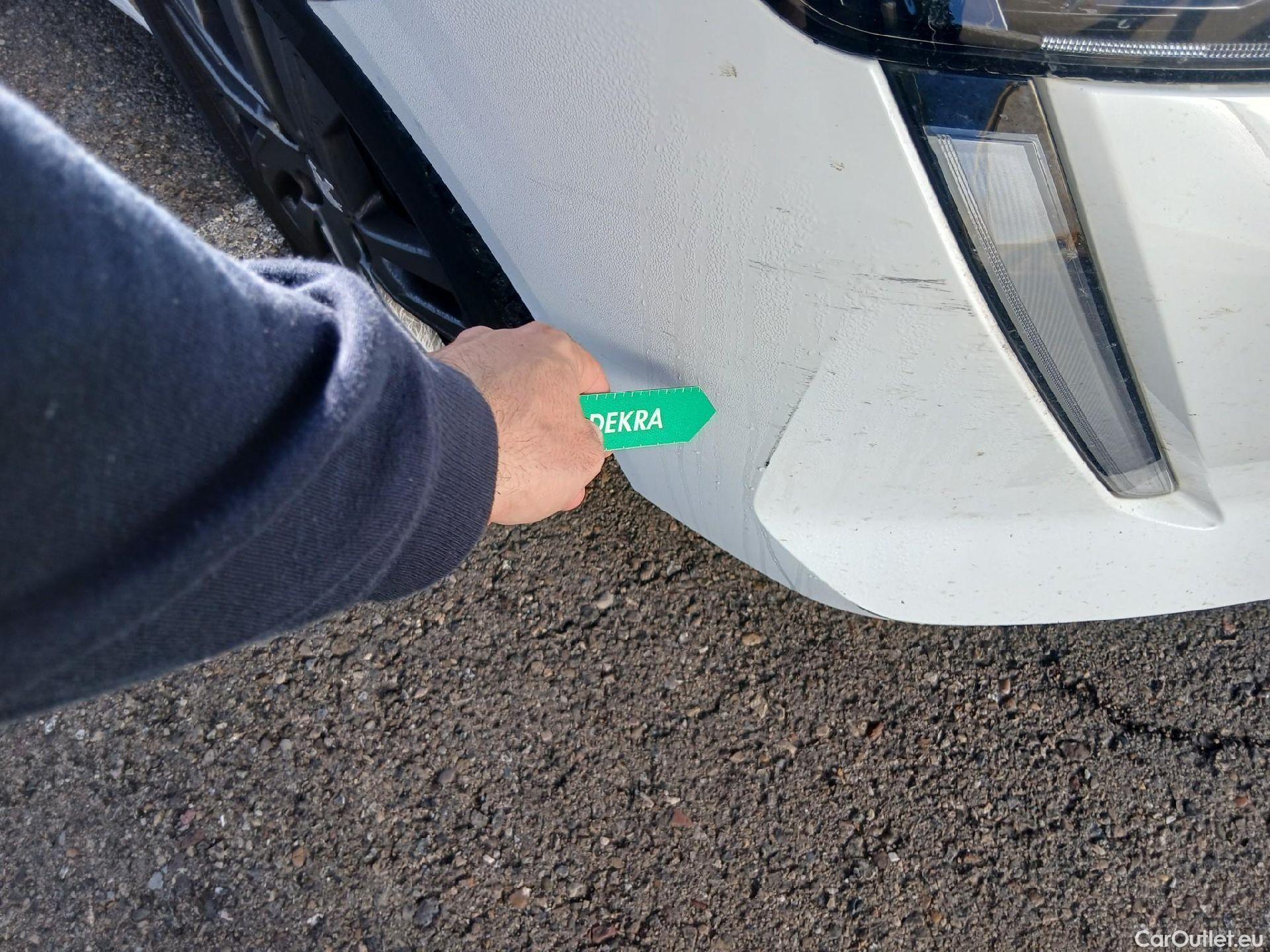  Peugeot  208 PEUGEOT  / 2019 / 5P / berlina con portón BlueHDi 73kW (100CV) Active Pack (AC) #1