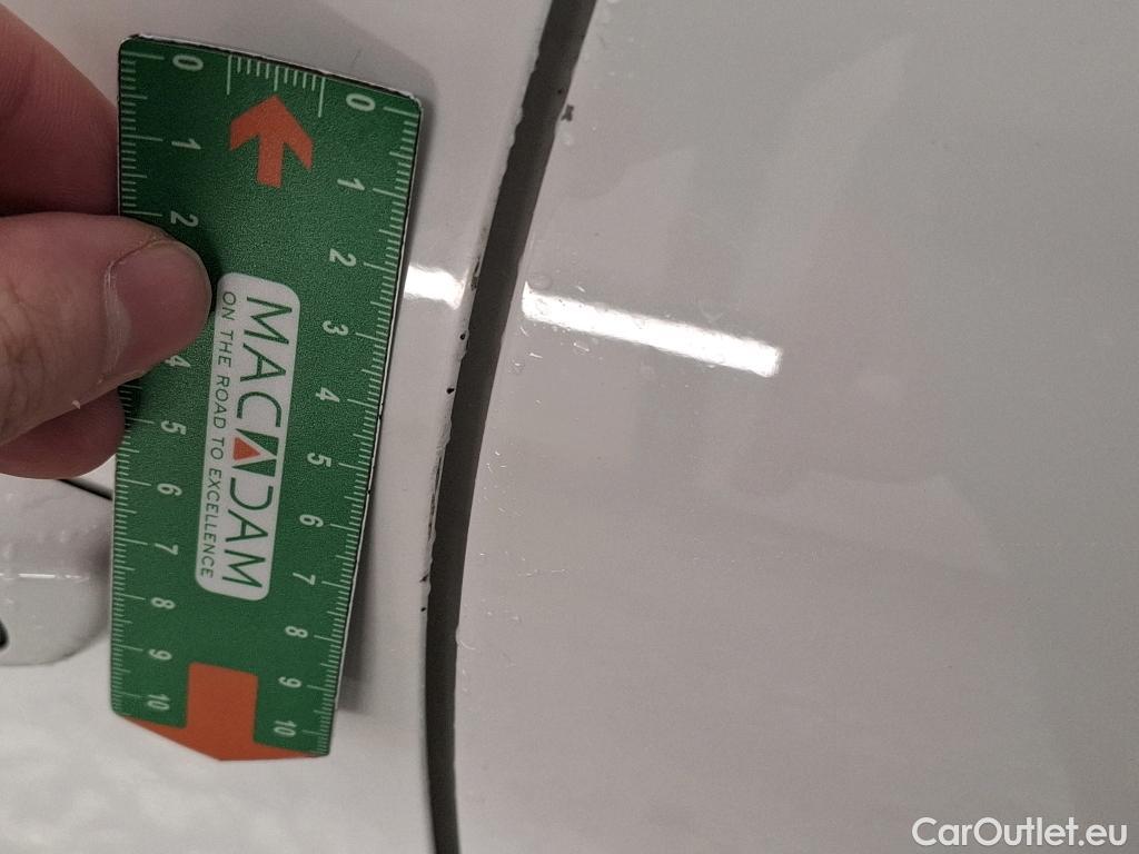  Citroen  C3  Feel 1.2 PureTech 80CV BVM5 E6 #4