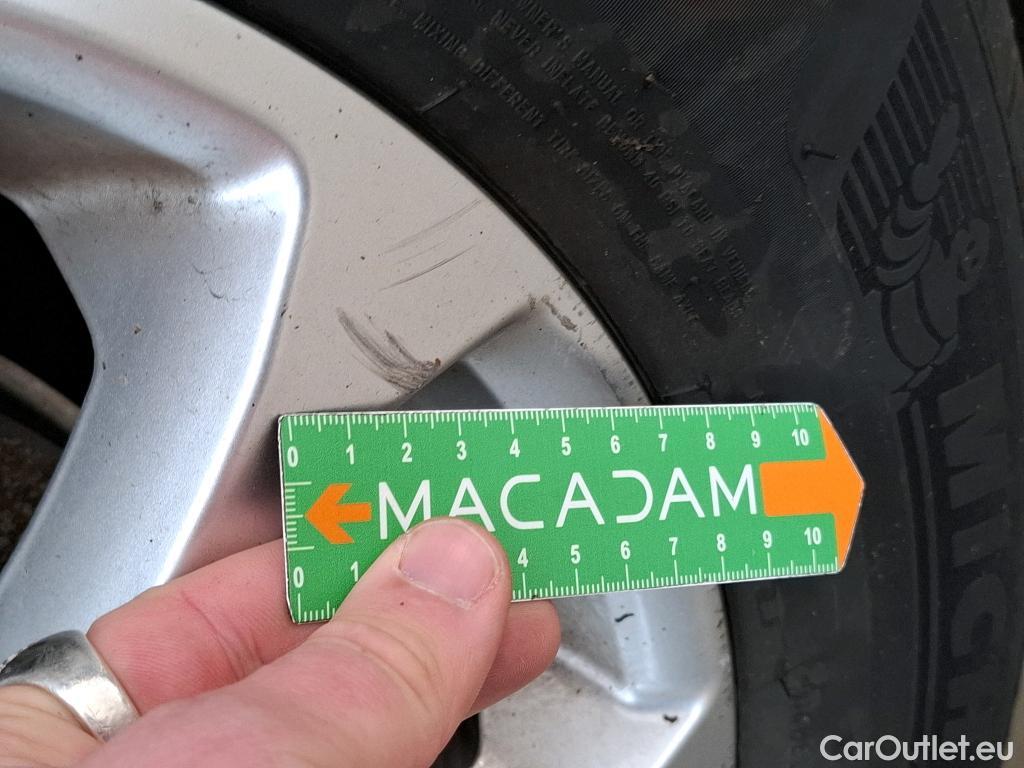  Ford  Kuga FORD  / 2019 / 5P / SUV 2.5 190 hybrid Flexifuel Pshift Titanium #24