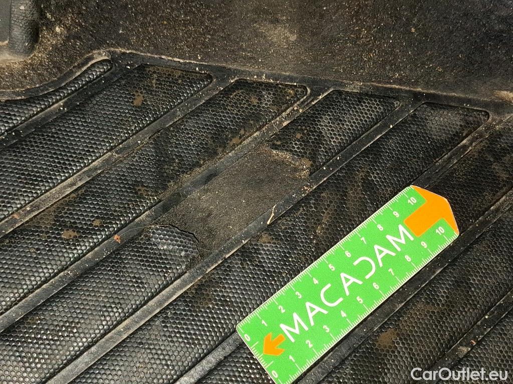  Opel   Grandland X Grandland X Elegance Business 1.2 Turbo 130CV BVM6 E6d #5