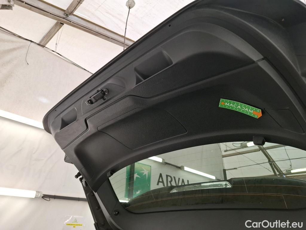  Peugeot  308  Allure 1.5 HDi 130CV BVA8 E6d #61