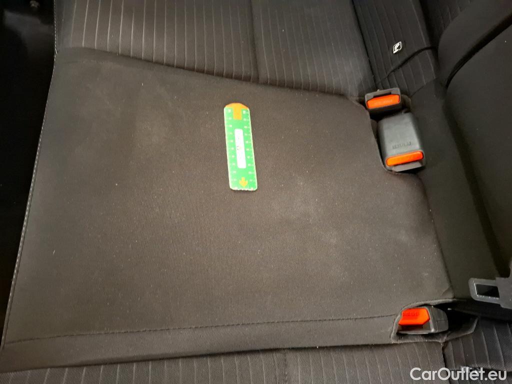  Hyundai  i20  Intuitive 1.2 85CV BVM5 E6d #10