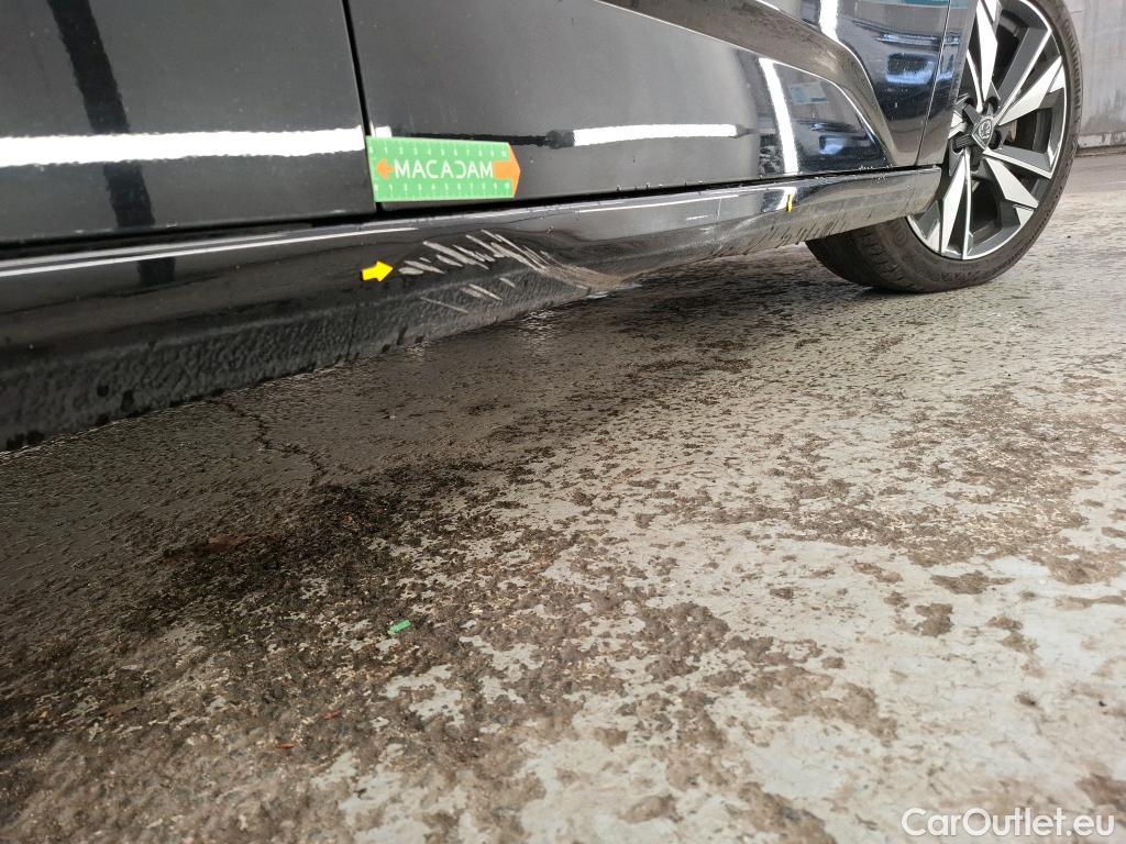  Peugeot  308  Allure 1.5 HDi 130CV BVA8 E6d #1